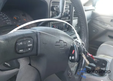 2005 Chevrolet Avalanche 1500 Z71 z USA, uszkodzony, nr VIN 3GNEK12Z95G252888